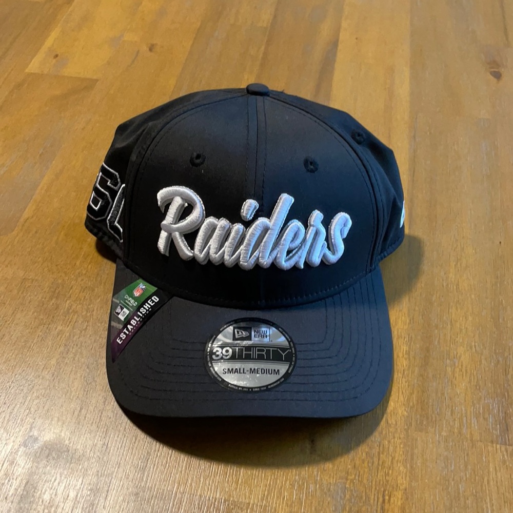 Raiders hat
